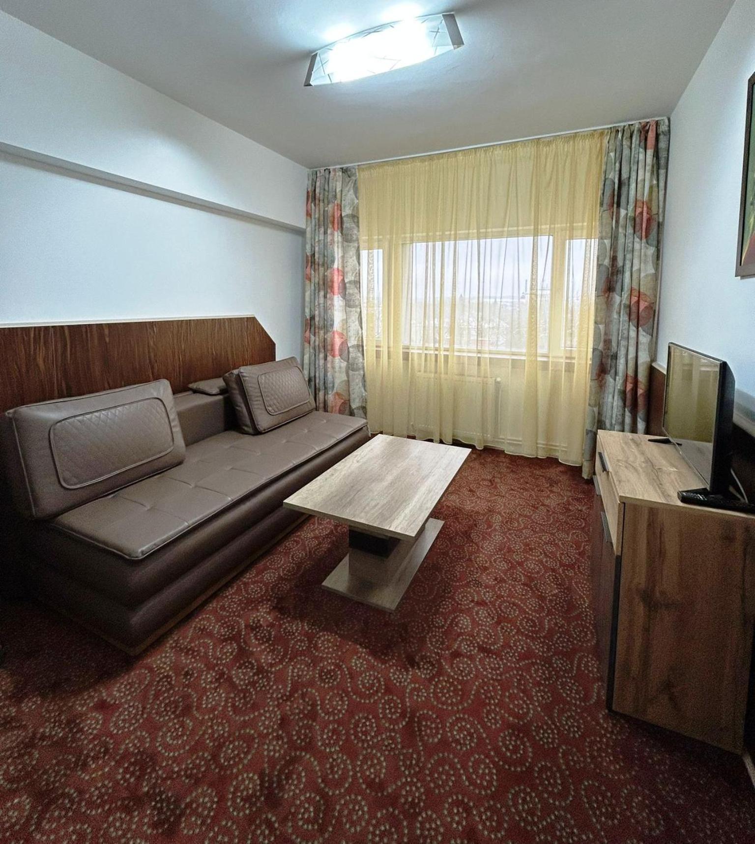 Hotel Bucovina Сучава Экстерьер фото