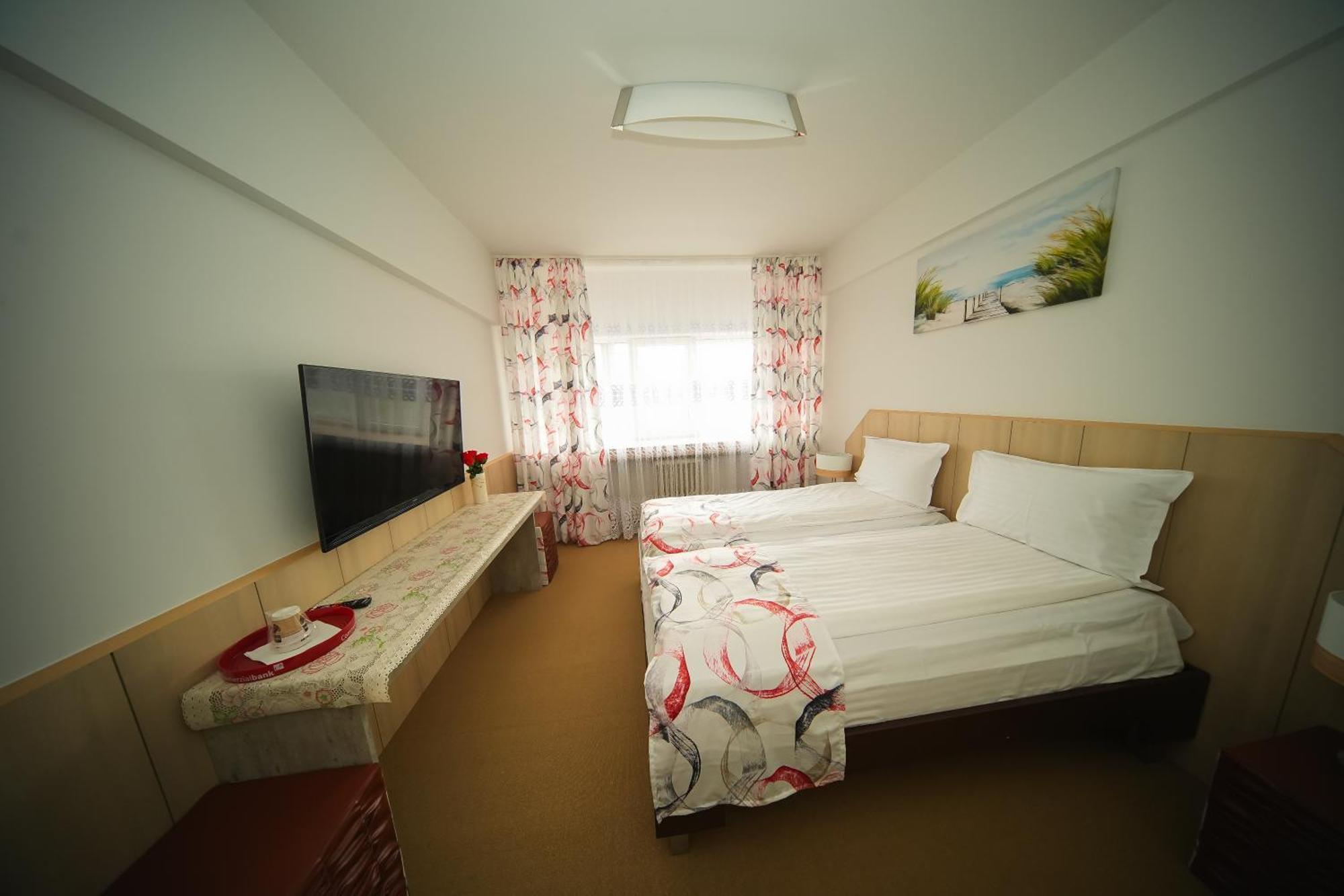 Hotel Bucovina Сучава Экстерьер фото