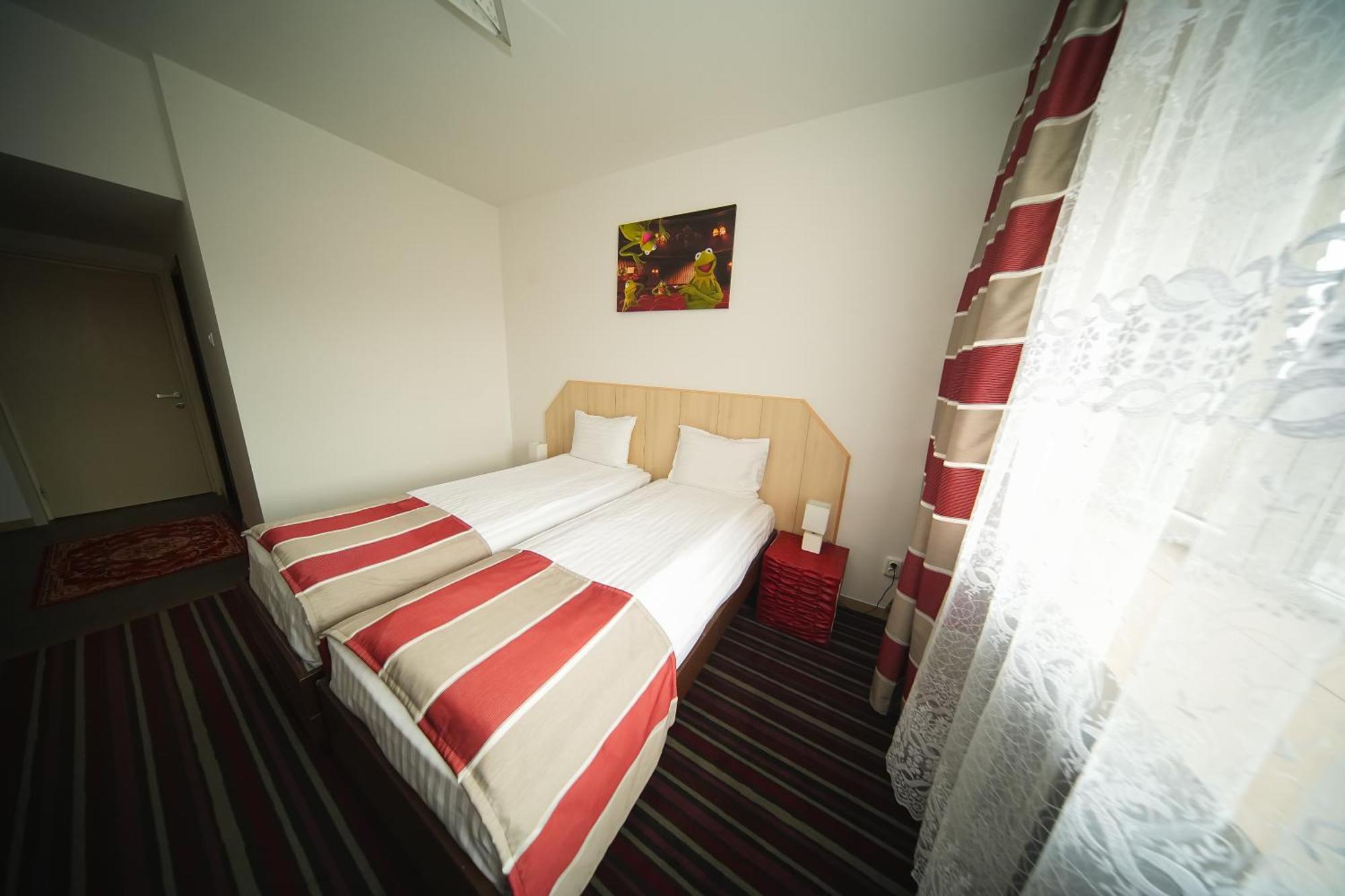 Hotel Bucovina Сучава Экстерьер фото