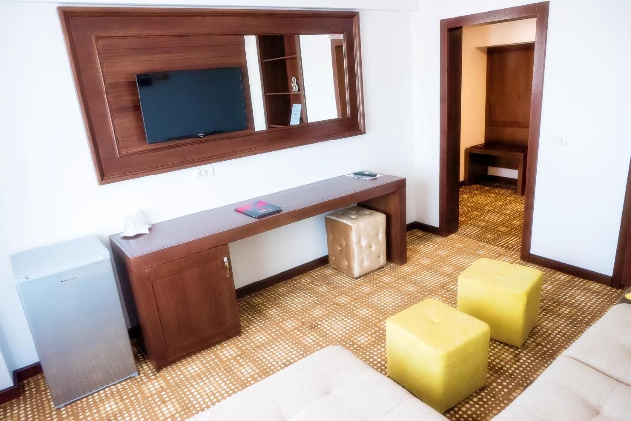 Hotel Bucovina Сучава Экстерьер фото